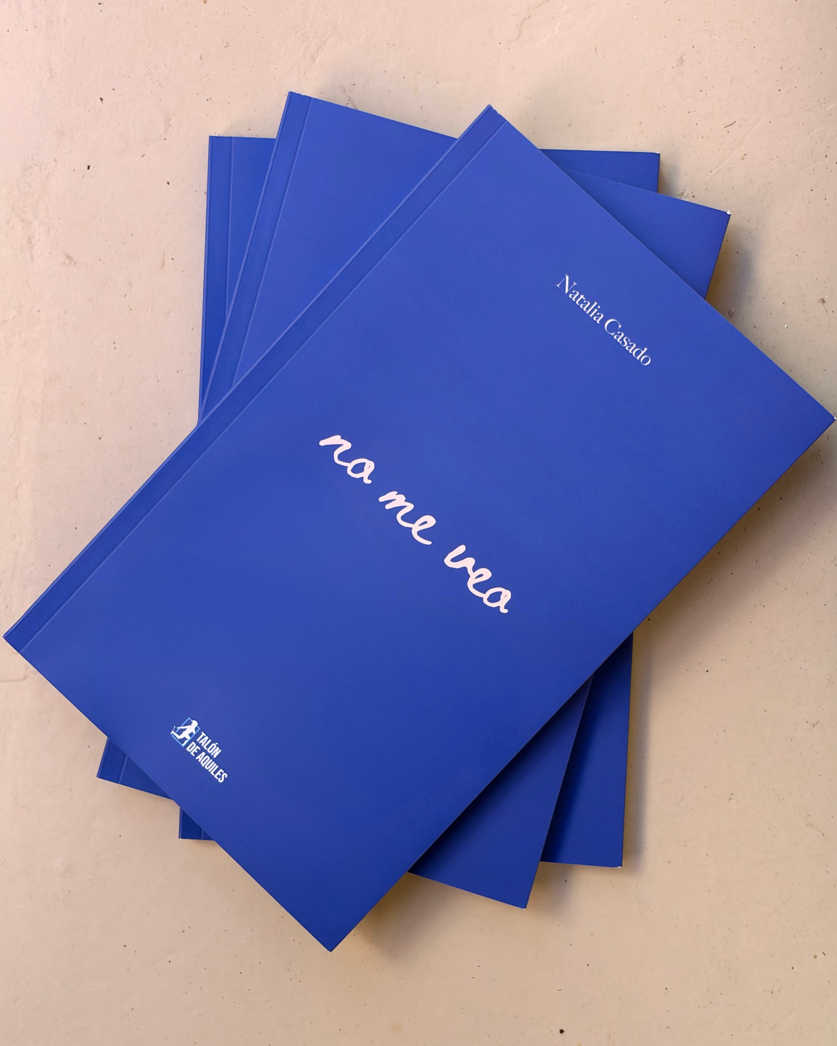 'No me veo', poemario